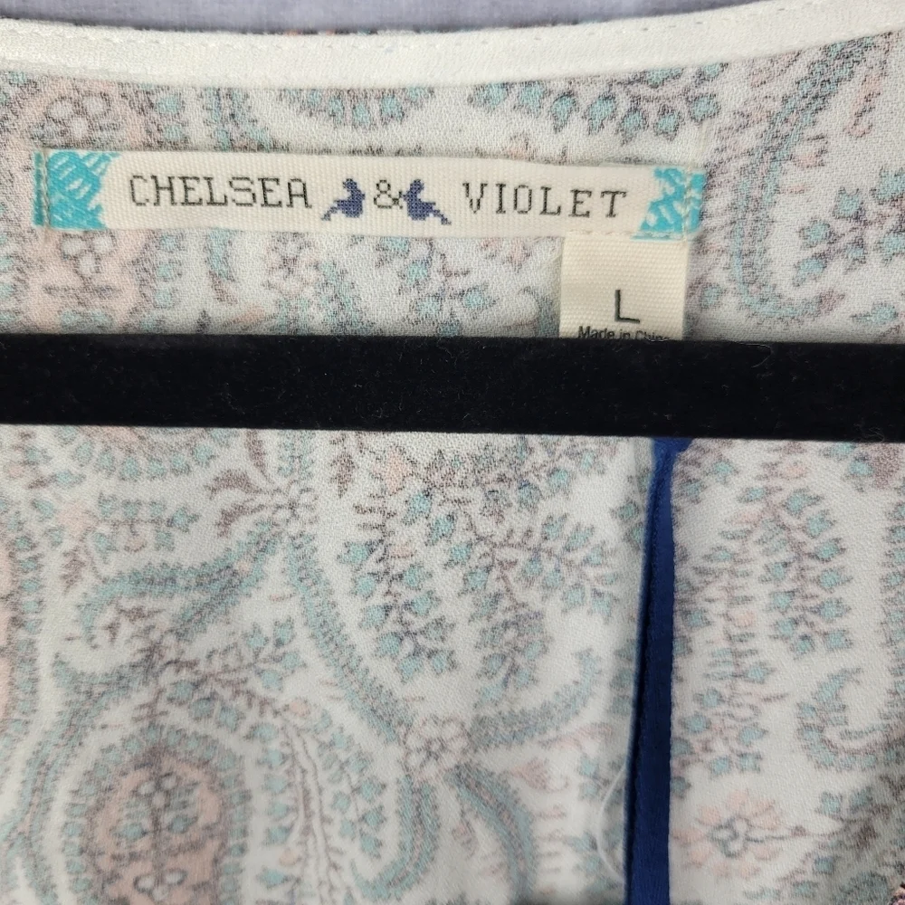 Chelsea & Violet Paisley bohemian surplice romper with‎ elastic waist Womens L